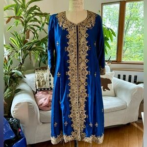Vintage 1990’s TAJ TREASURES royal blue & Gold embroidered Indian Evening Jacket